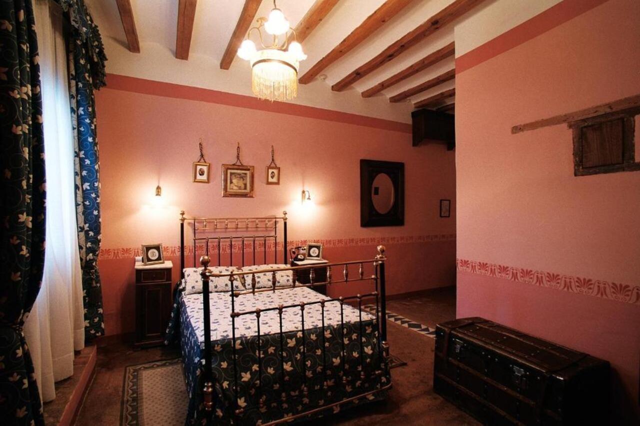 Hospederia Meson de la Dolores Calatayud Habitación foto